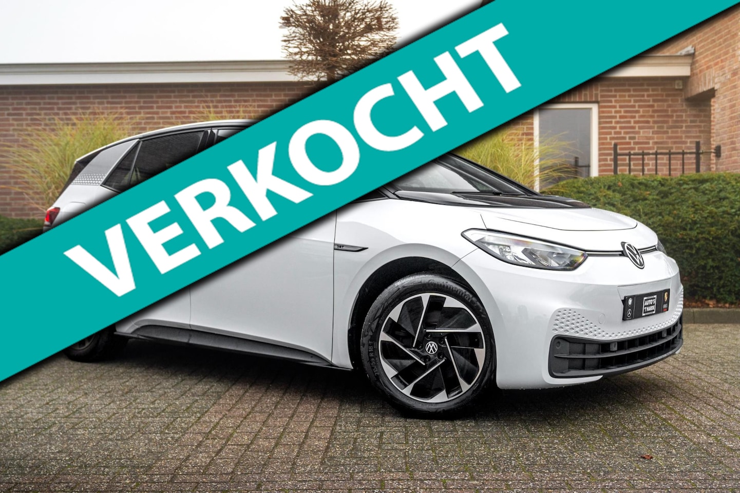 Volkswagen ID.3 - First 58 kWh 350 Km Actieradius BTW 1e Eig Adaptive Sfeerverlichting Stoelverwarming 18'' - AutoWereld.nl