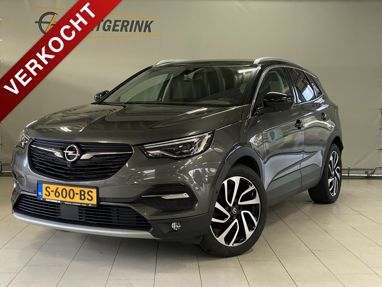 Opel Grandland X - 1.2 Turbo 130pk Ultimate Automaat * Navi / Cruise / Trekhaak / Pdc / Camera / Winterpakket - AutoWereld.nl