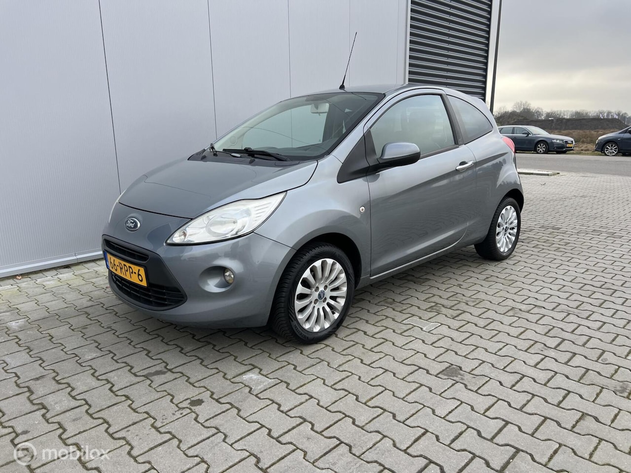 FORD KA