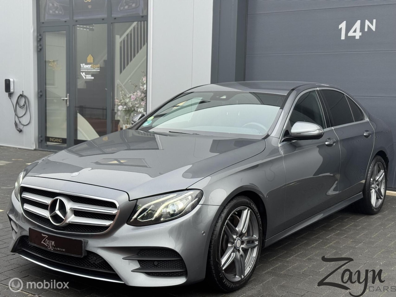 Mercedes-Benz E-klasse - 220D AMG-Pakket | 19'' | Widescreen | - AutoWereld.nl