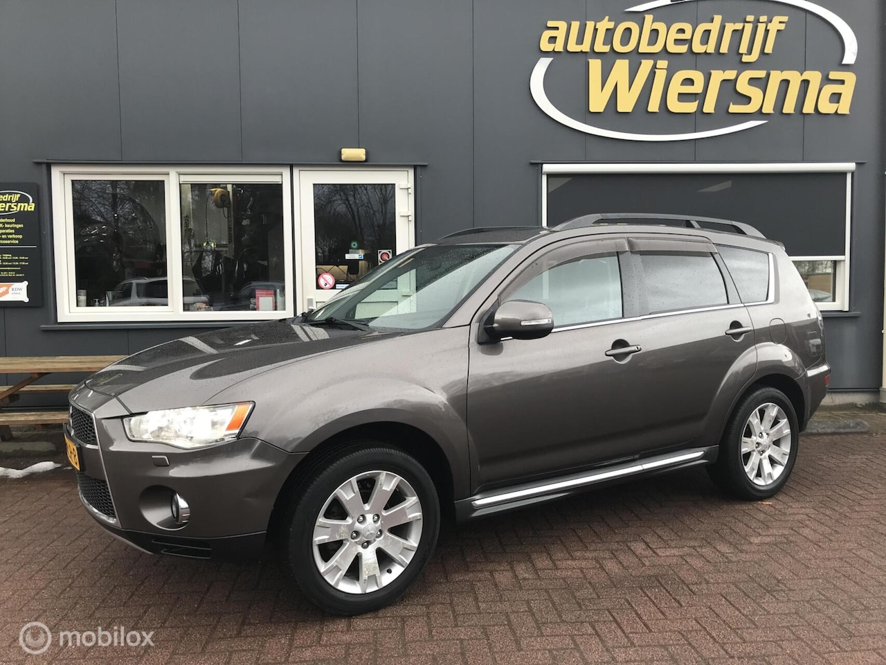 Mitsubishi Outlander - 2.4 Edition Two Zitplaatsen 7 LPG G3 - AutoWereld.nl