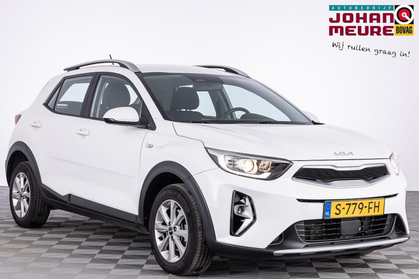 Kia Stonic - 1.0 T-GDi MHEV DynamicLine | AIRCO | VELGEN | PDC - AutoWereld.nl