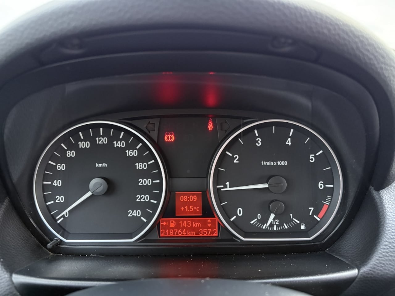 BMW 1-serie - 116i Business Line Airco Geblindeerde Ramen - AutoWereld.nl