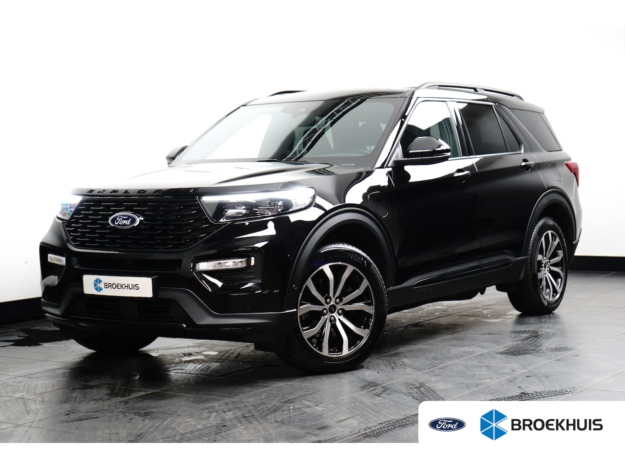 Ford Explorer - ST-Line Plug-in-Hybrid 3.0 V6 457 pk E.B. PHEV ST-Line | Pano-dak | Standkachel | Trekhaak - AutoWereld.nl