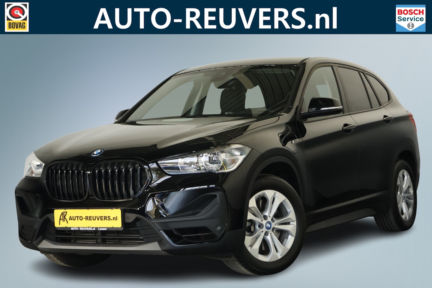 BMW X1 - xDrive25e Advantage / Navigatie / Cruisecontrol / Trekhaak - AutoWereld.nl