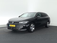 Volkswagen Passat Variant - 1.5 204pk eHybrid Business Trekhaak Camera Head-Up Massage Virtual Cockpit Navigatie