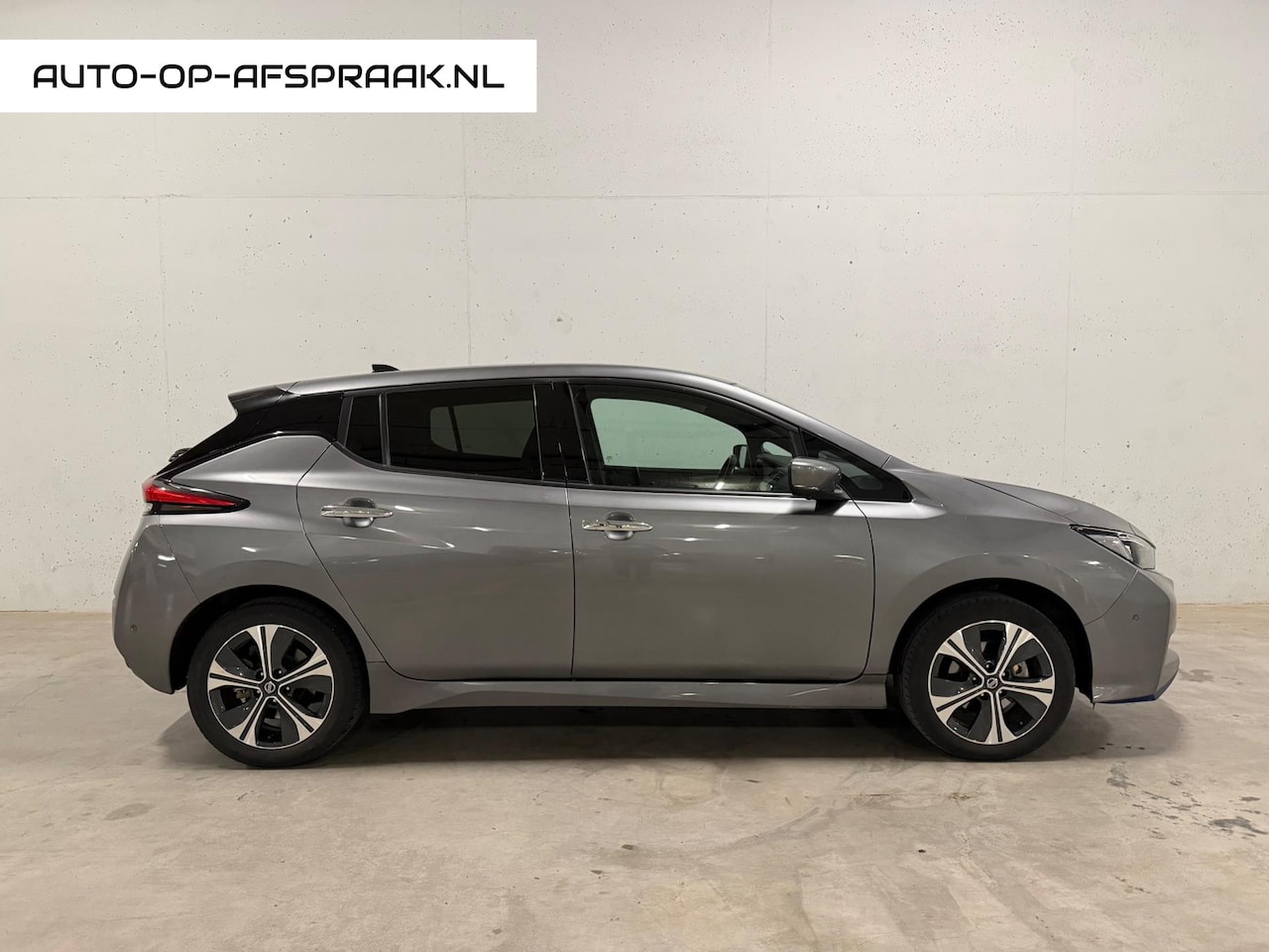 Nissan LEAF - 3.Zero Limited Edition 62 kWh Navi Camera Leer - AutoWereld.nl