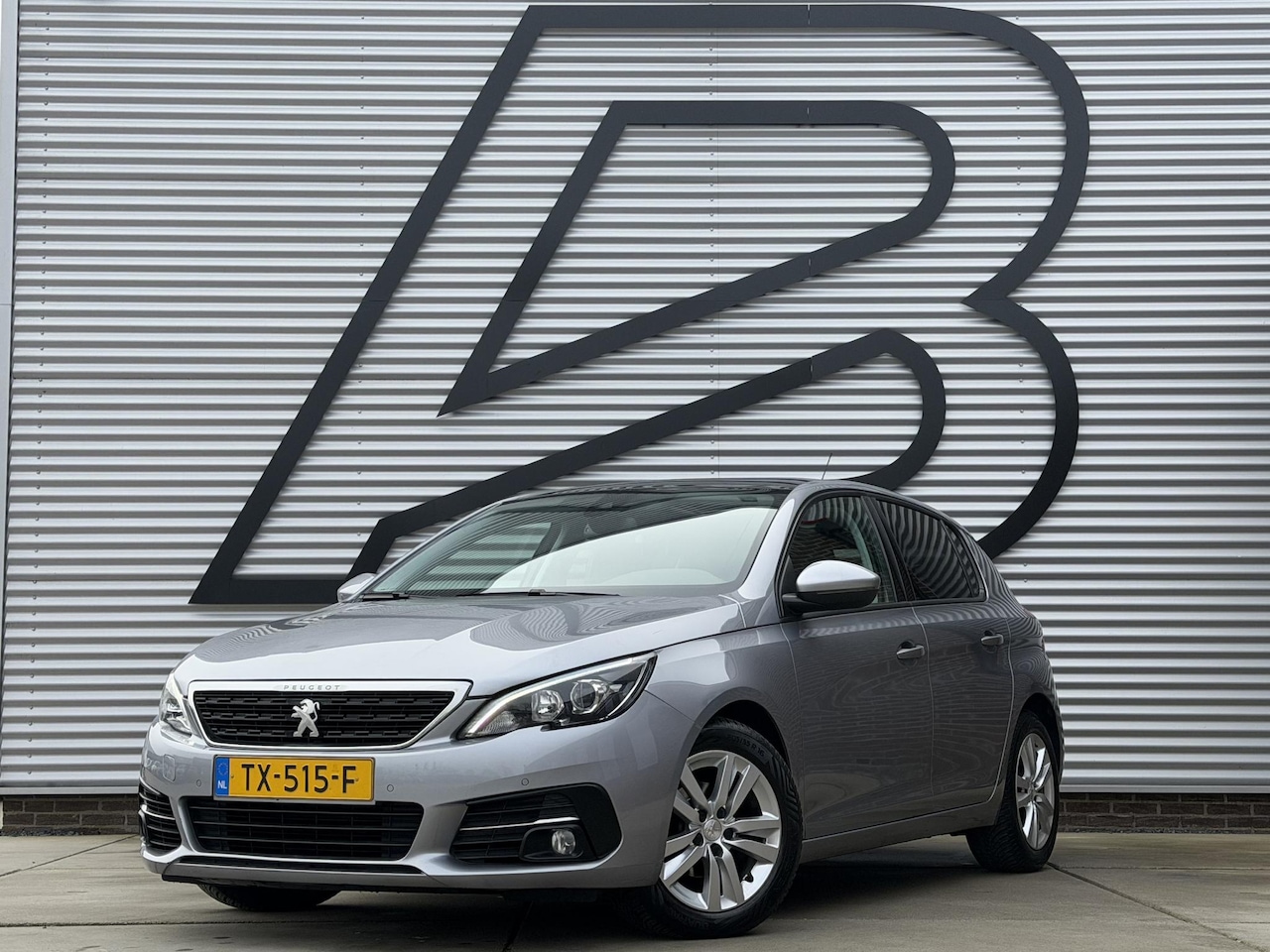 Peugeot 308 - 1.2 PureTech Blue Lease Executive 1e Eigenaar|Navi|Pano|D-Riem v.v.|Carplay|Clima|Leder|Cr - AutoWereld.nl