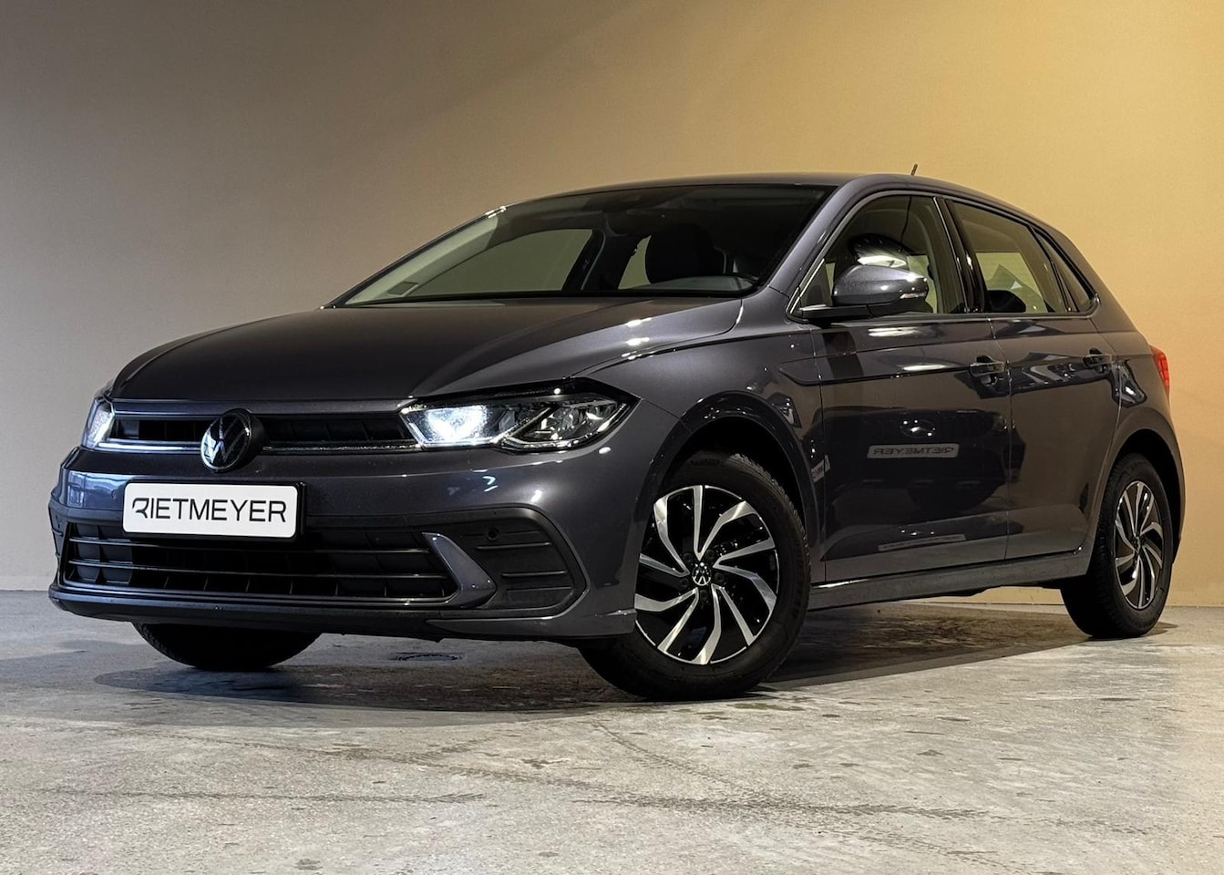 Volkswagen Polo - 1.0 TSI Life |ACC |Digital Dash |PDC V+A |LED | - AutoWereld.nl