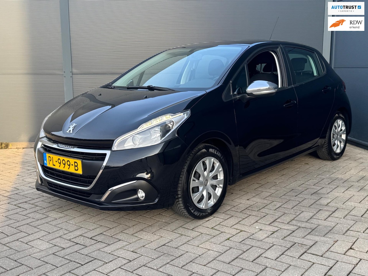 Peugeot 208 - 1.2 PureTech Active / Led / Navi / Pdc - AutoWereld.nl