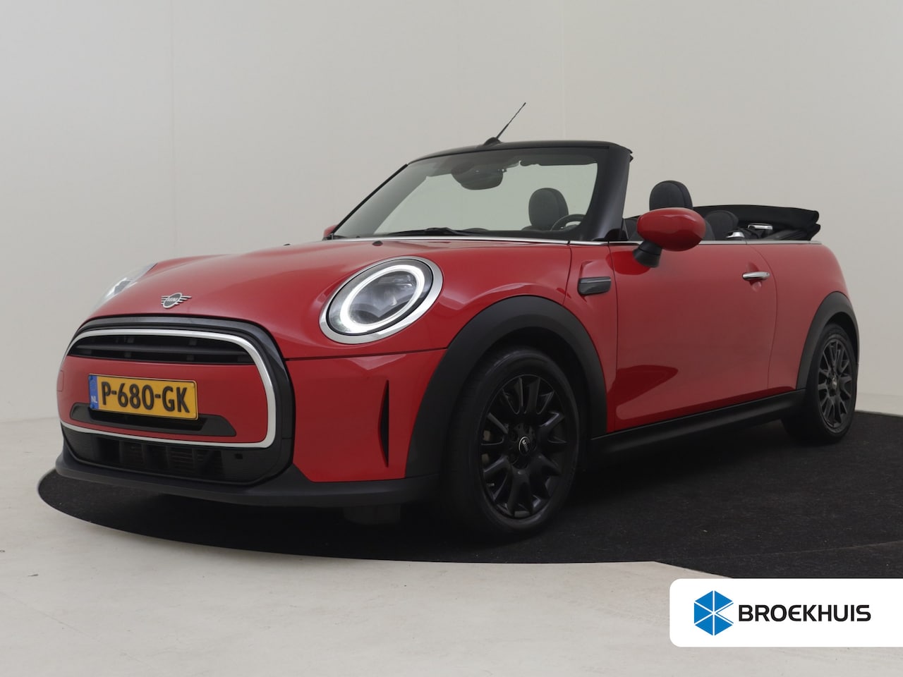MINI Cabrio - Mini 1.5 Cooper Classic 136pk | Cruise Control | Stoelverwarming | Head-up display | Navig - AutoWereld.nl