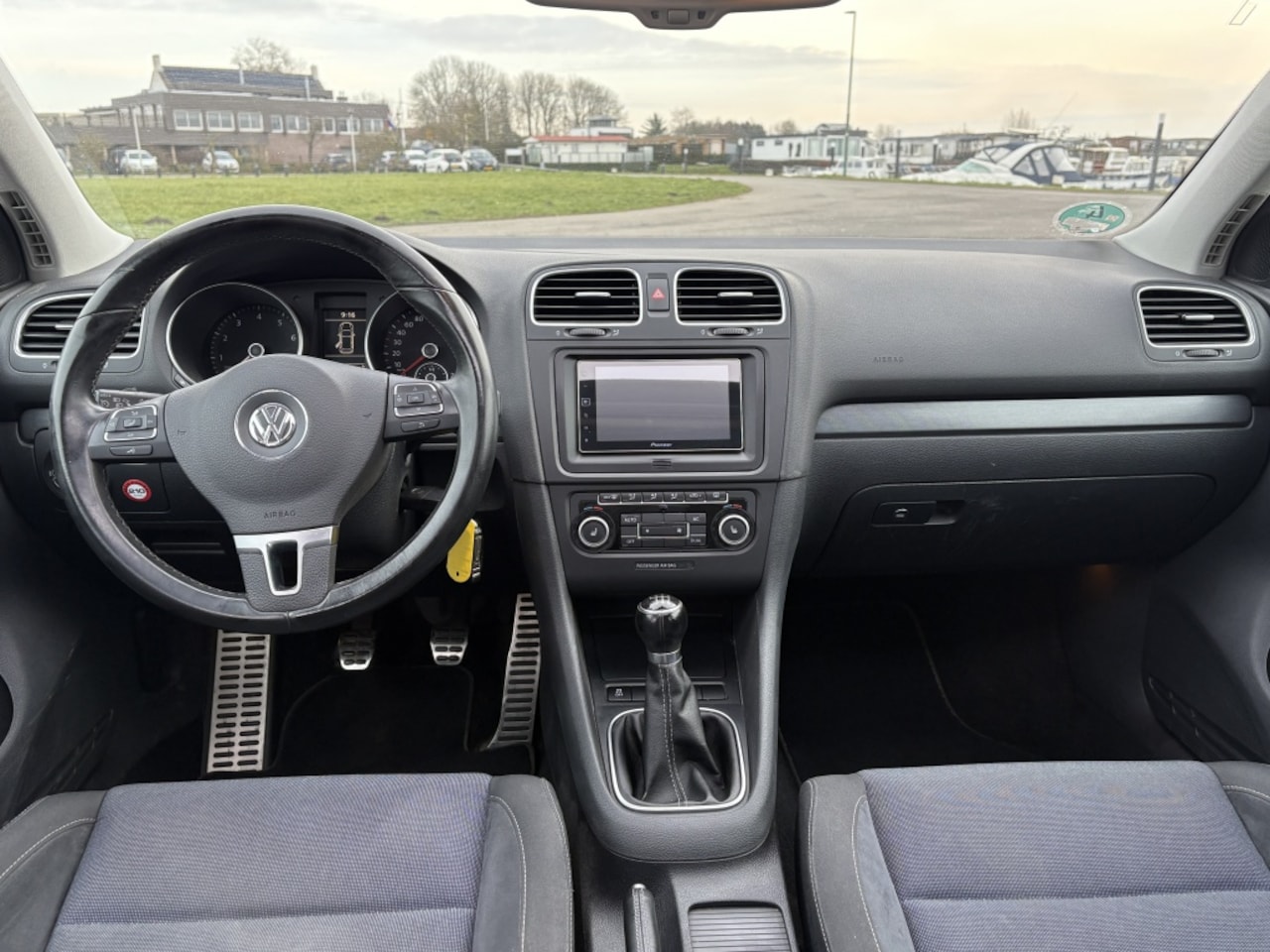 Volkswagen Golf - 1.2 TSI PANO Xenon Stoelverw HighLine - AutoWereld.nl