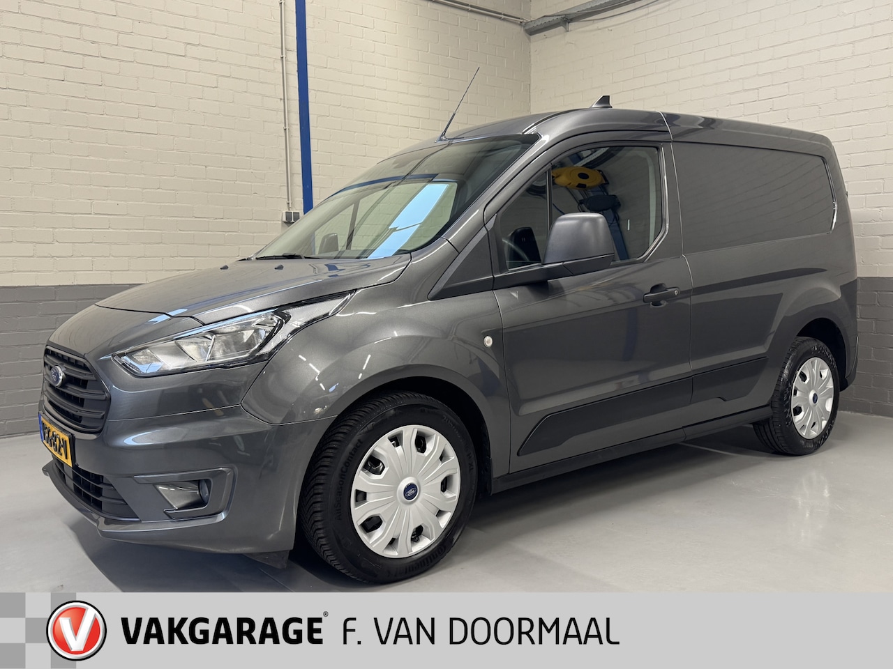 Ford Transit Connect - 1.5 EcoBlue L1 Trend 100pk | Camera | Trekhaak - AutoWereld.nl
