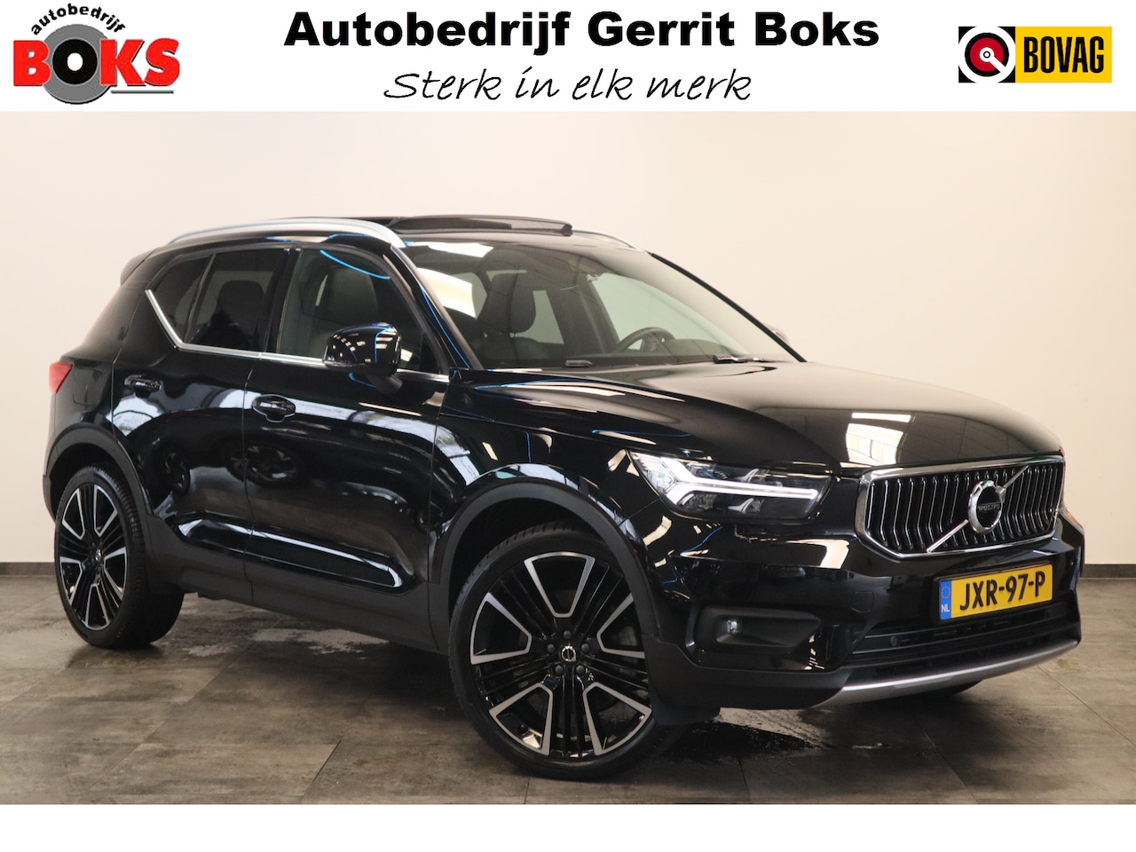 Volvo XC40 - 1.5 T5 Recharge Inscription Panoramadak Navigatie Leder Trekhaak - AutoWereld.nl