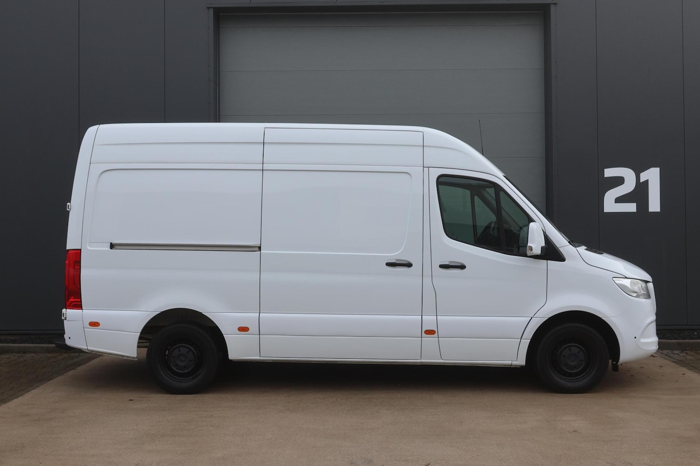 Mercedes-Benz Sprinter - bestel 317 1.9 CDI L2H2 RWD - AutoWereld.nl