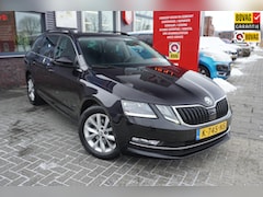 Skoda Octavia Combi - 1.5 TSI Greentech Style / Apple Carplay / Stoelverwarming / Cruise