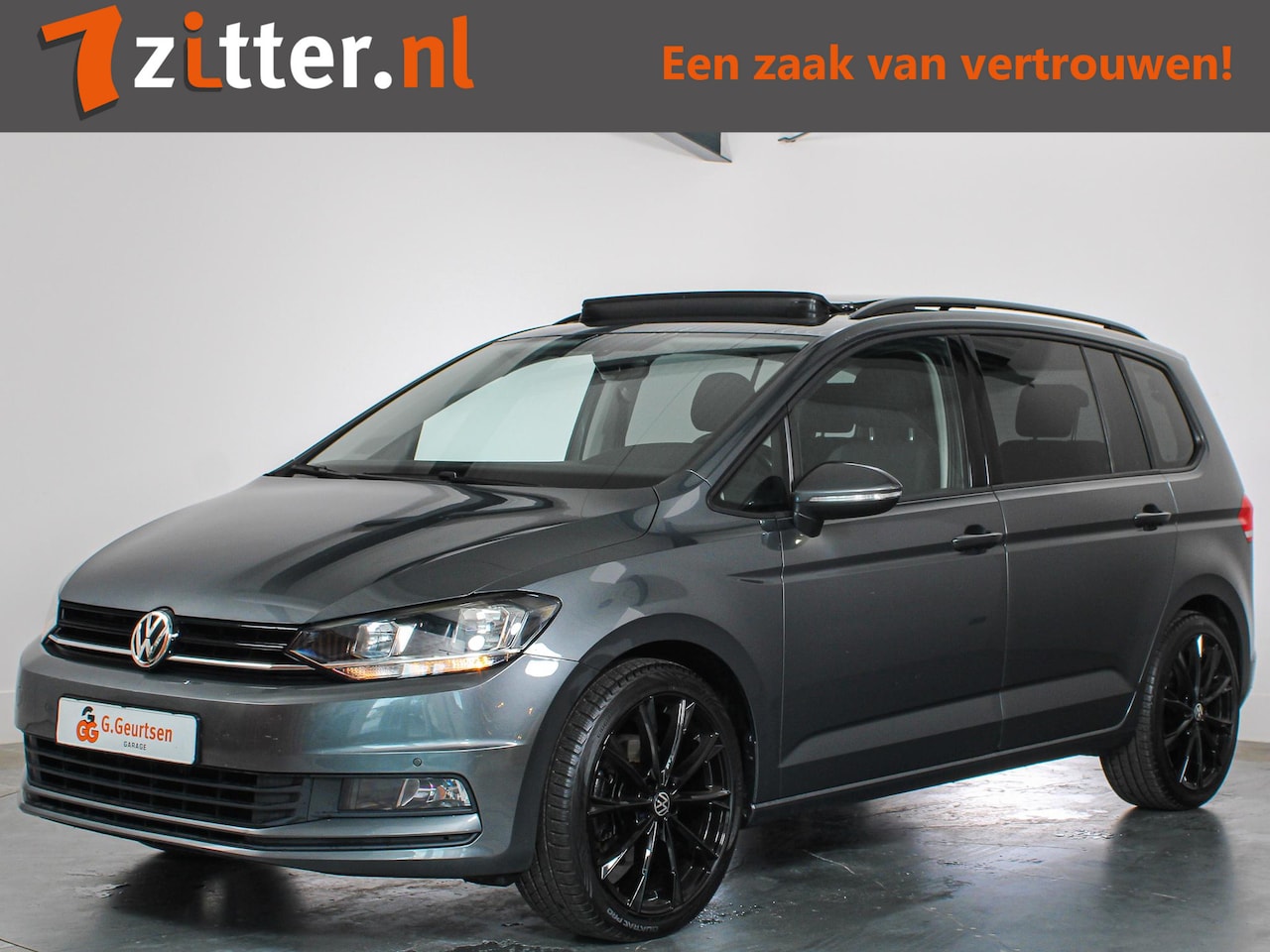 Volkswagen Touran - 1.5 TSI Comfortline 1.5 TSI Comfortline, 7-Persoons, Panoramadak, Apple CarPlay/Android Auto, Bluetooth - AutoWereld.nl
