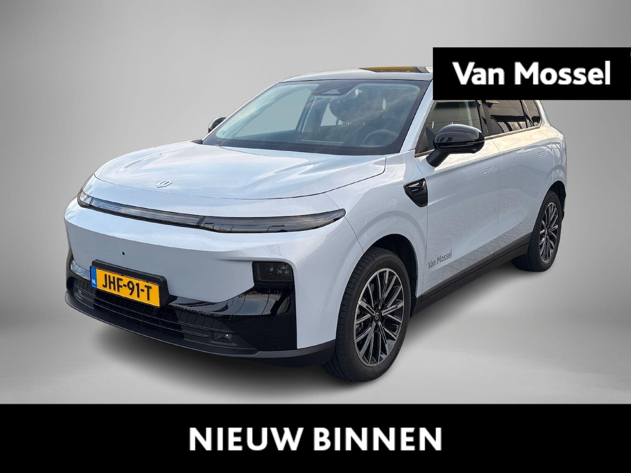 Leapmotor B10 - Design ProMax 67.1 kWh | Trekhaak | Panoramadak | Lederen bekleding | Stoel en stuur verwa - AutoWereld.nl