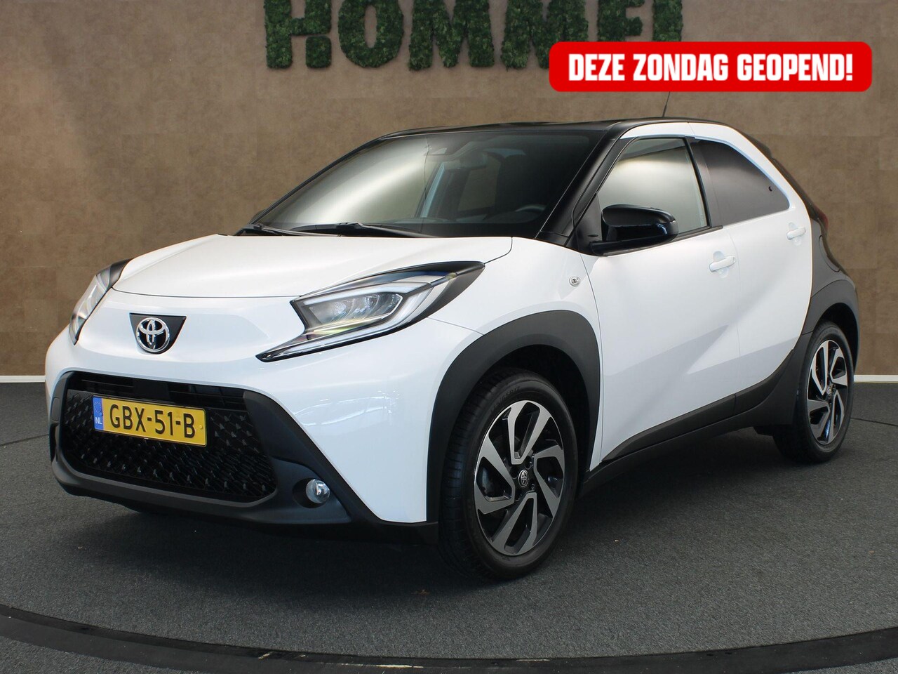 Toyota Aygo X - 1.0 VVT-i MT Pulse - ORIGINEEL NEDERLANDSE AUTO - CLIMATE CONTROL - BI-TONE - APPLE CARPLA - AutoWereld.nl
