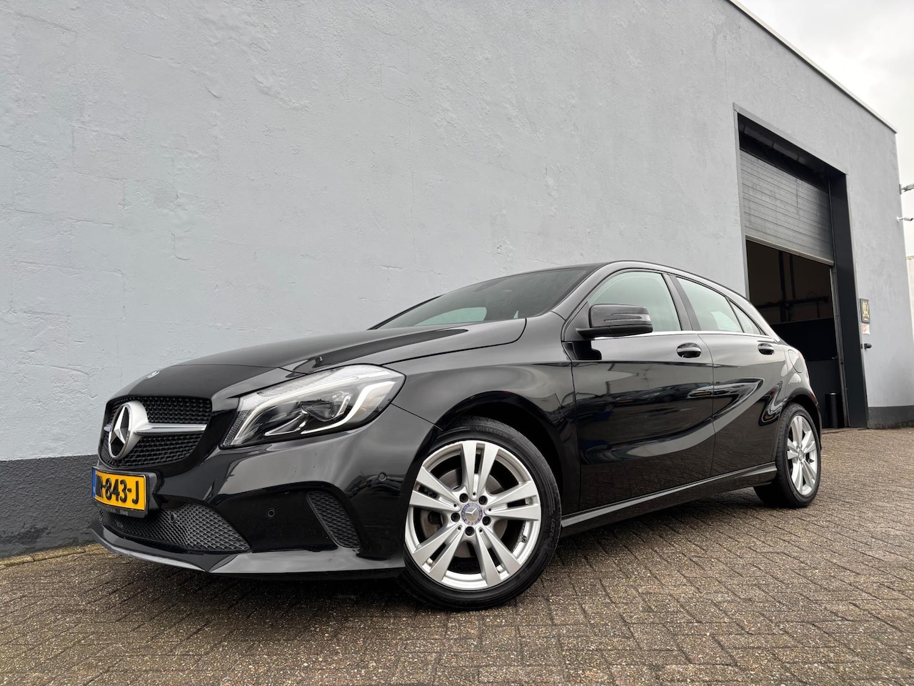 Mercedes-Benz A-klasse - 180 Ambition - Navigatie - AutoWereld.nl