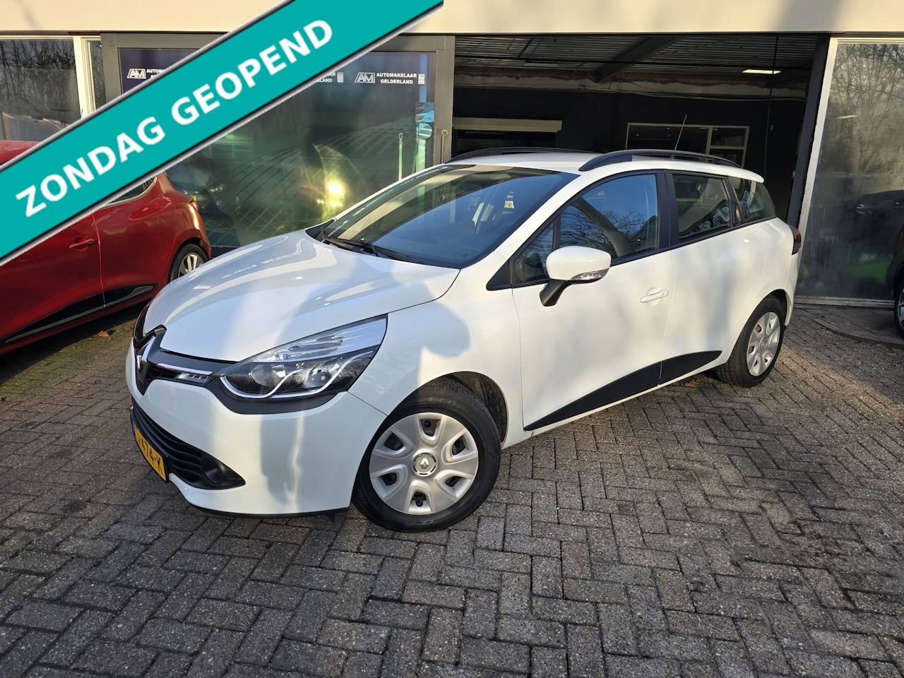 Renault Clio Estate - 0.9 TCe Expression | 2E EIGENAAR | 12MND GARANTIE | AIRCO | NAVI | CRUISE | - AutoWereld.nl