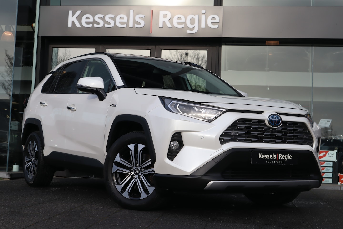 Toyota RAV4 - 2.5 Hybrid AWW Pano Leer Memory Stoelverwarming/koeling 360 camera BLIS ACC - AutoWereld.nl