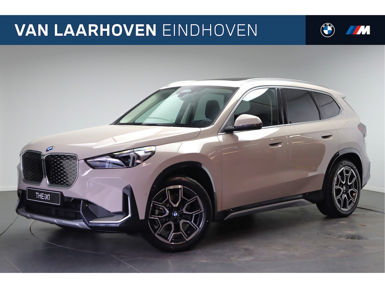 BMW iX1 - xDrive30 xLine / Panoramadak / Adaptieve LED / Achteruitrijcamera / M Adaptief onderstel / - AutoWereld.nl