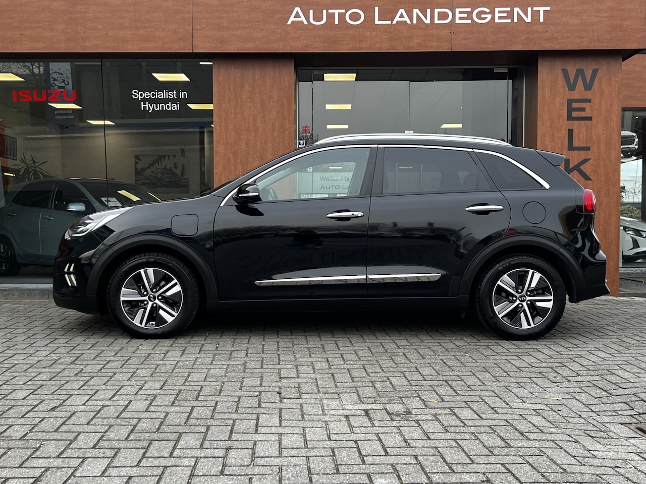 Kia Niro - 1.6 GDi PHEV ExecutiveLine | Lederen bekleding | Apple/Android carplay | Camera | Dealeron - AutoWereld.nl