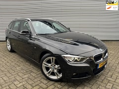BMW 3-serie Touring - 320i High Executive|M pakket|Navi|Leder|PDC|Stoelver|Elk klep|