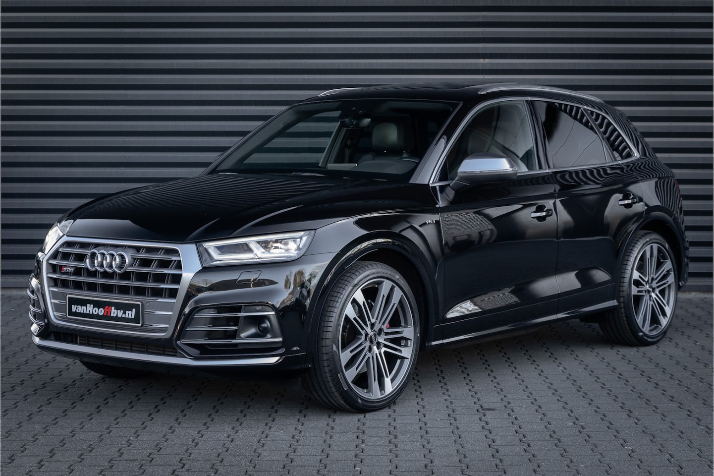 Audi SQ5 - 3.0 TFSI SQ5 quattro Luchtvering - B&O - RS stoelen - AutoWereld.nl