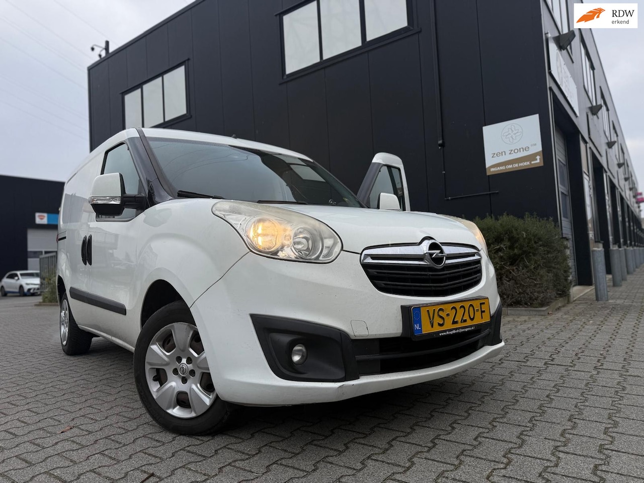 Opel Combo - 1.3 CDTi L1H1 ecoFLEX Sport 1.3 CDTi L1H1 ecoFLEX Sport - AutoWereld.nl