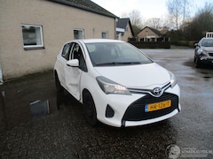 Toyota Yaris - 1.0 VVT-i Now