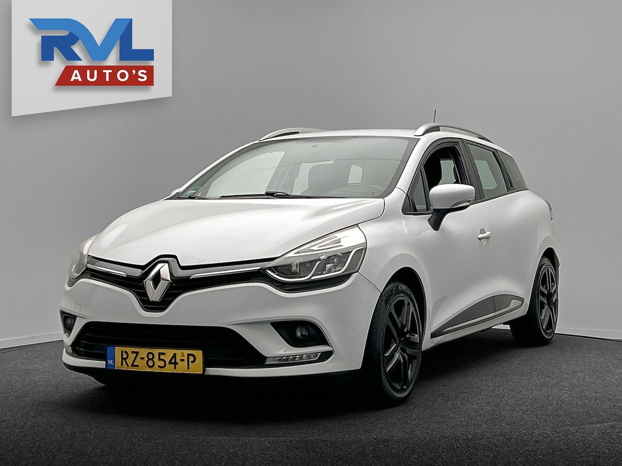 Renault Clio Estate - 0.9 TCe Limited | Trekhaak | Cruise Climate Control Navigatie Stoelverwarming - AutoWereld.nl