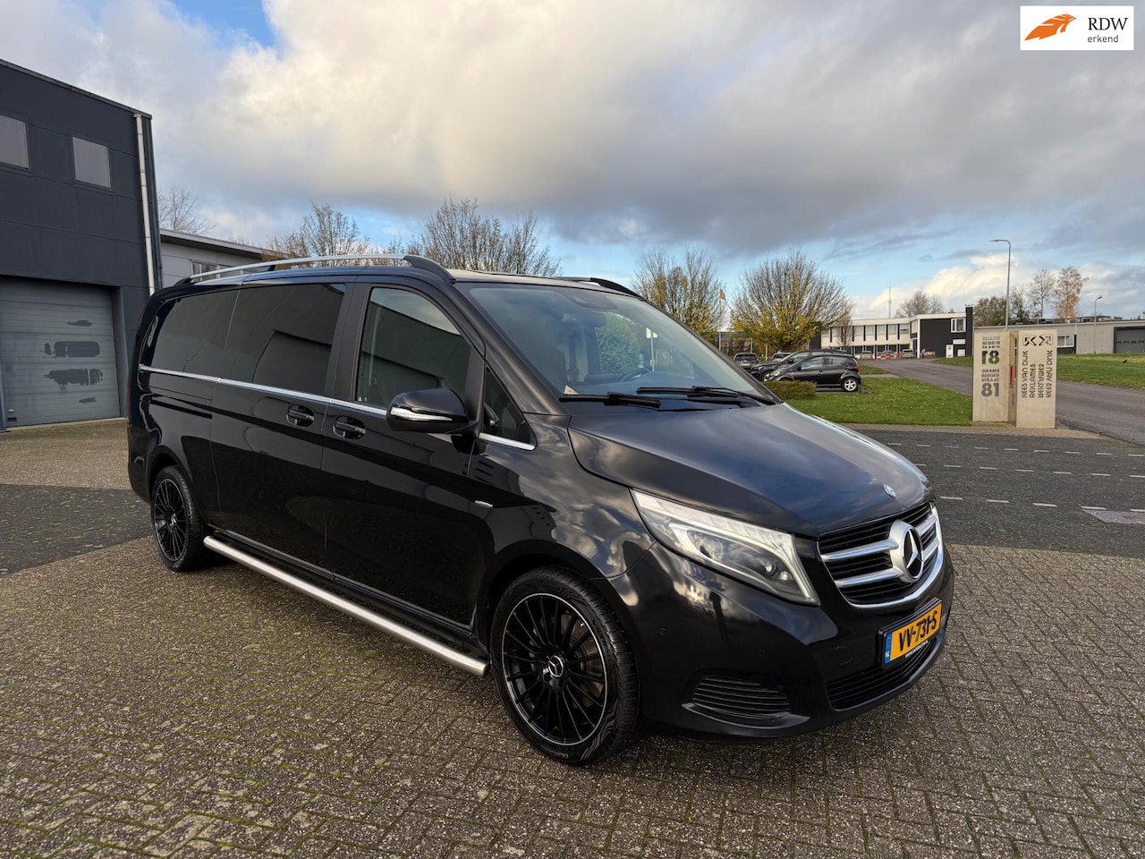 Mercedes-Benz V-klasse - 250 BlueTEC Extra Lang DC Avantgarde 250 BlueTEC Extra Lang DC Avantgarde - AutoWereld.nl