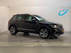 Volkswagen Tiguan - 1.5 TSI 150pk DSG R-Line Business+ Panoramadak Virtual Cockpit Sfeerverlichting DAB+