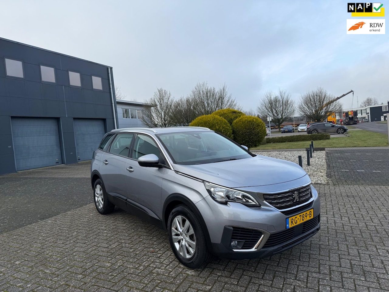 Peugeot 5008 - 1.2 PureTech Blue 7p Lease Executive - AutoWereld.nl