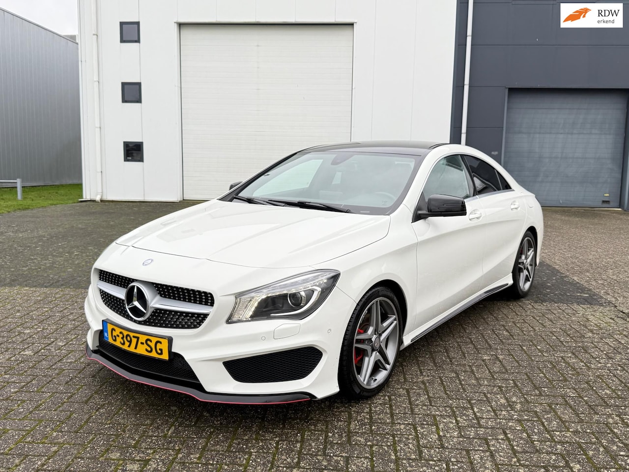 Mercedes-Benz CLA-Klasse - 180 Prestige AMG 2015 - AutoWereld.nl