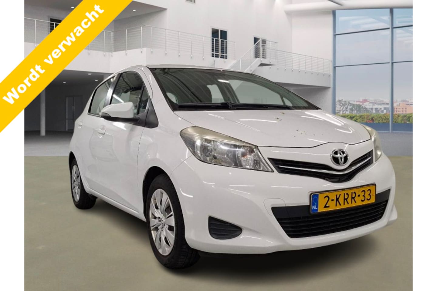 Toyota Yaris - 1.3 VVT-i Asp AUT! Camera! Dealeronderhoud! Trekhaak! VERWACHT!! - AutoWereld.nl