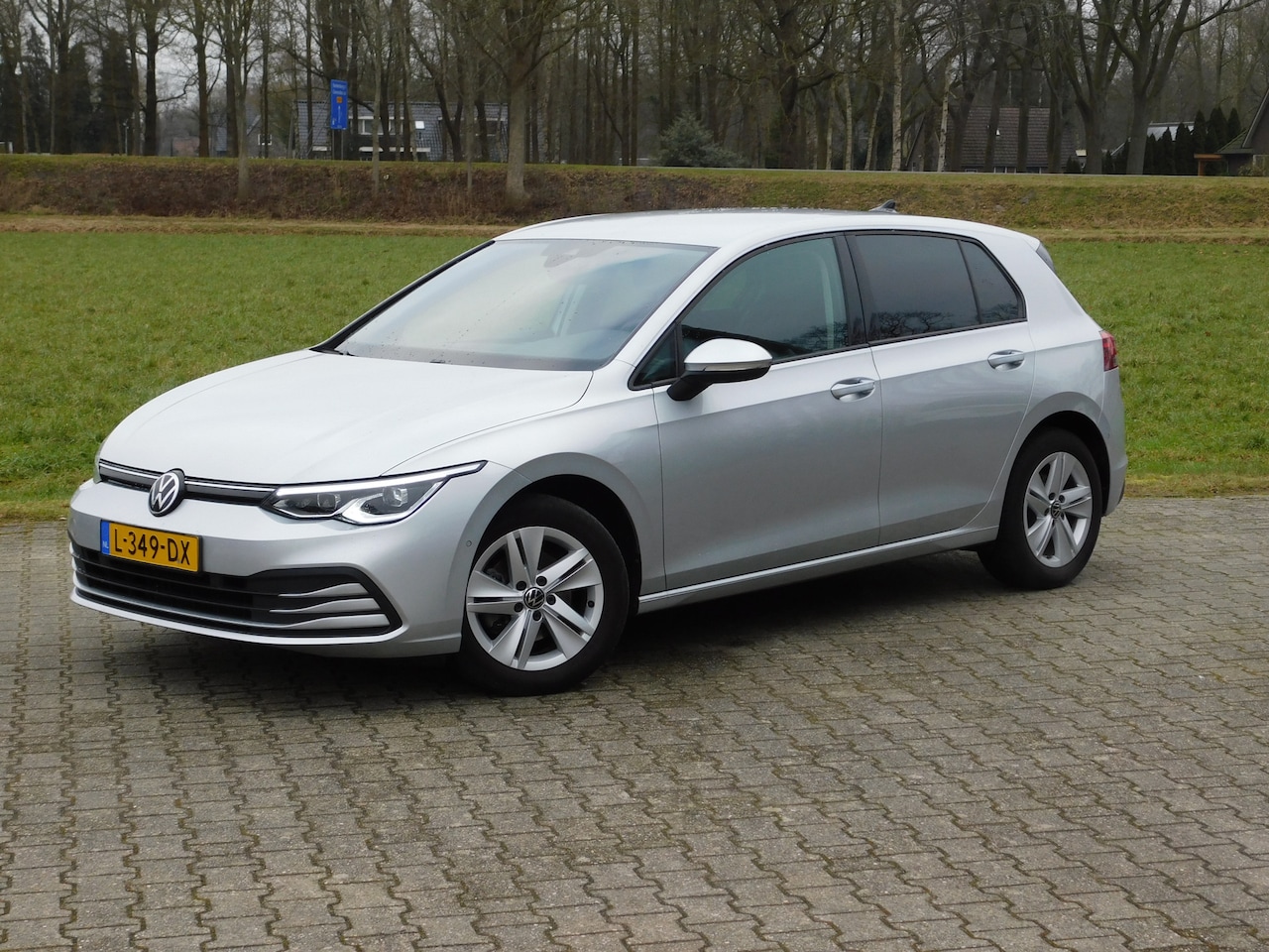 Volkswagen Golf - 1.0 eTSI Life Business - AutoWereld.nl