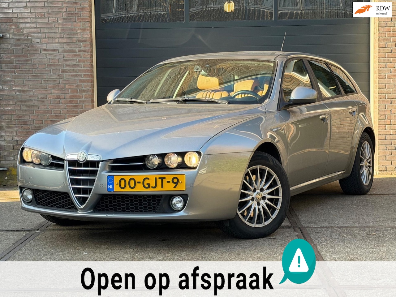 Alfa Romeo 159 Sportwagon - 1.8 mpi Leder | Stoelverwarming | Trekhaak | APK 08-2026 - AutoWereld.nl