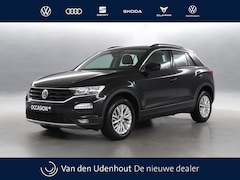 Volkswagen T-Roc - 1.0 TSI 115pk Style / Navigatie / Adaptive Cruise Control / Parkeersensoren