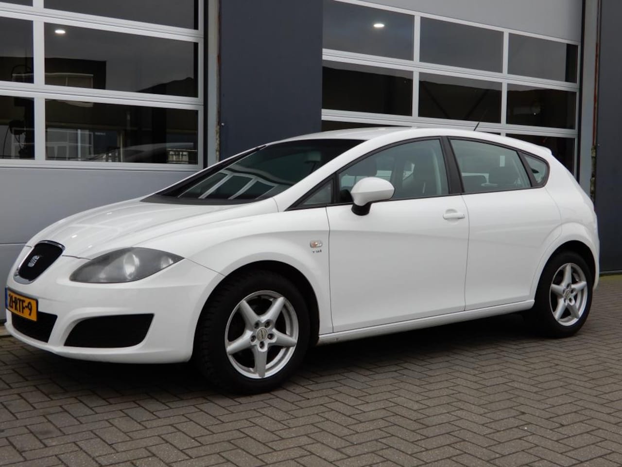 SEAT Leon - 1.2 TSI Reference Airco/ElektrPakket/LMV - AutoWereld.nl