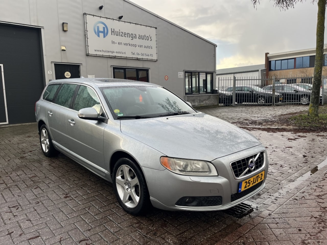 Volvo V70 - 2.0 Summum| LEER| EXPORT! - AutoWereld.nl