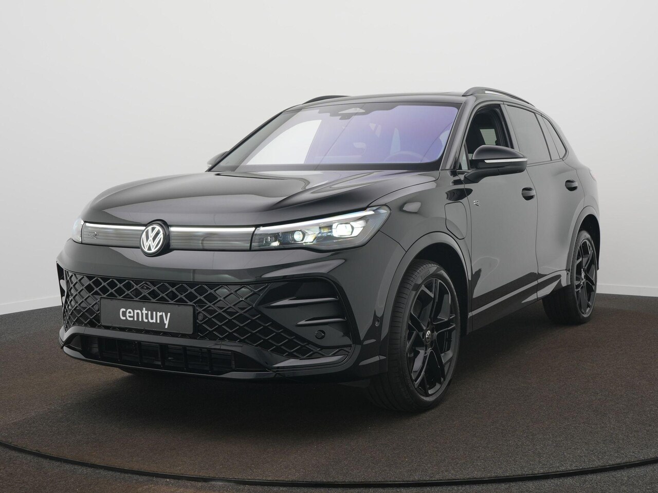 Volkswagen Tiguan - R-Line Edition 1.5 eHybrid 200 kW / 272 PK SUV 6 v - AutoWereld.nl