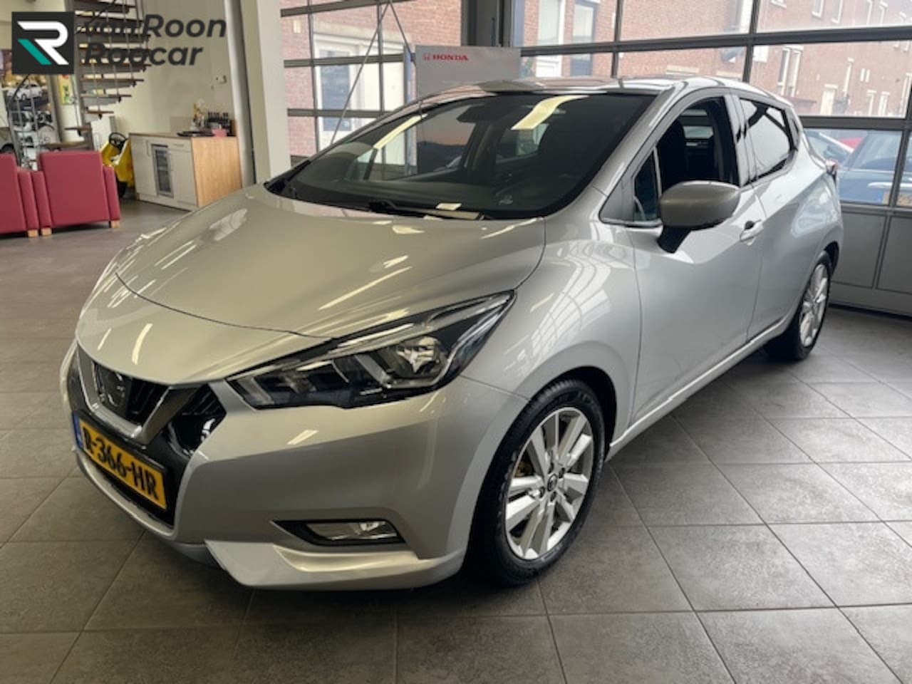 Nissan Micra - 1.0 IG-T N-Connect | Navi | Camera | LM velgen - AutoWereld.nl