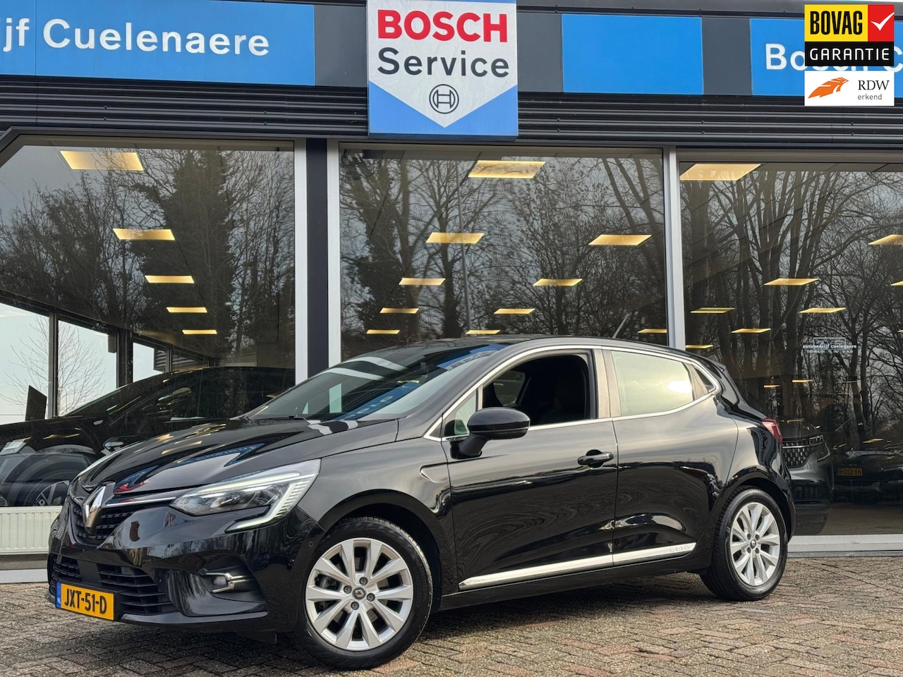 Renault Clio - 1.6 E-Tech Hybrid 140 Intens Groot navi / 360 Camera / Stoel & stuurwiel verw. / Clima / L - AutoWereld.nl