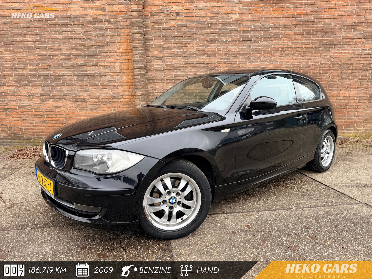 BMW 1-serie - 1ER REIHE 116i Corporate·Airco·Stoelverwarming·All season banden - AutoWereld.nl