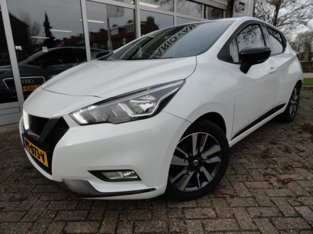 Nissan Micra - 0.9 IG-T Tekna Airco/Navigatie - AutoWereld.nl