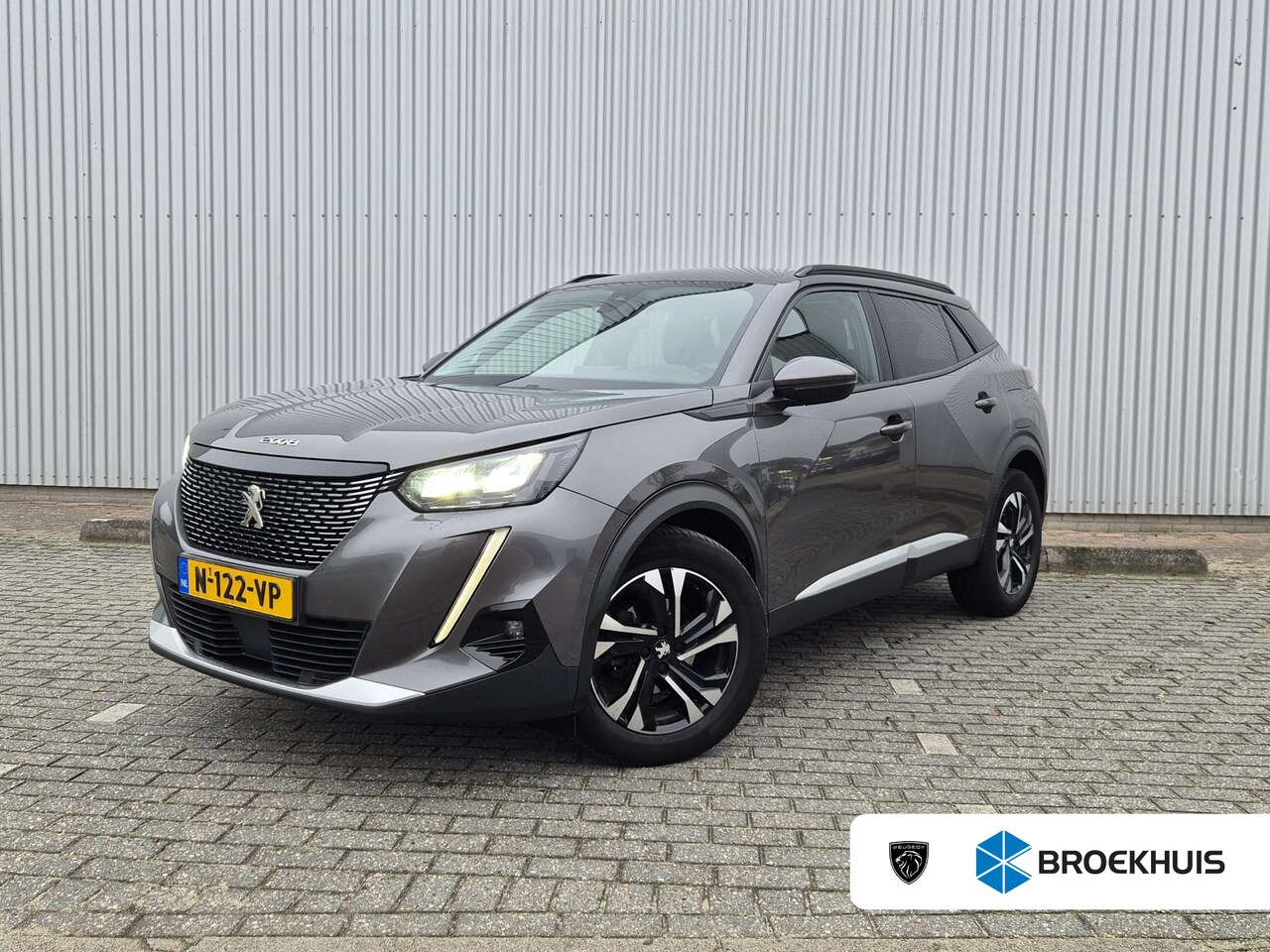 Peugeot 2008 - 1.2 130PK PureTech | Allure Pack | Achteruitrijcamera | 16 Inch LMV | Parkeersensoren acht - AutoWereld.nl