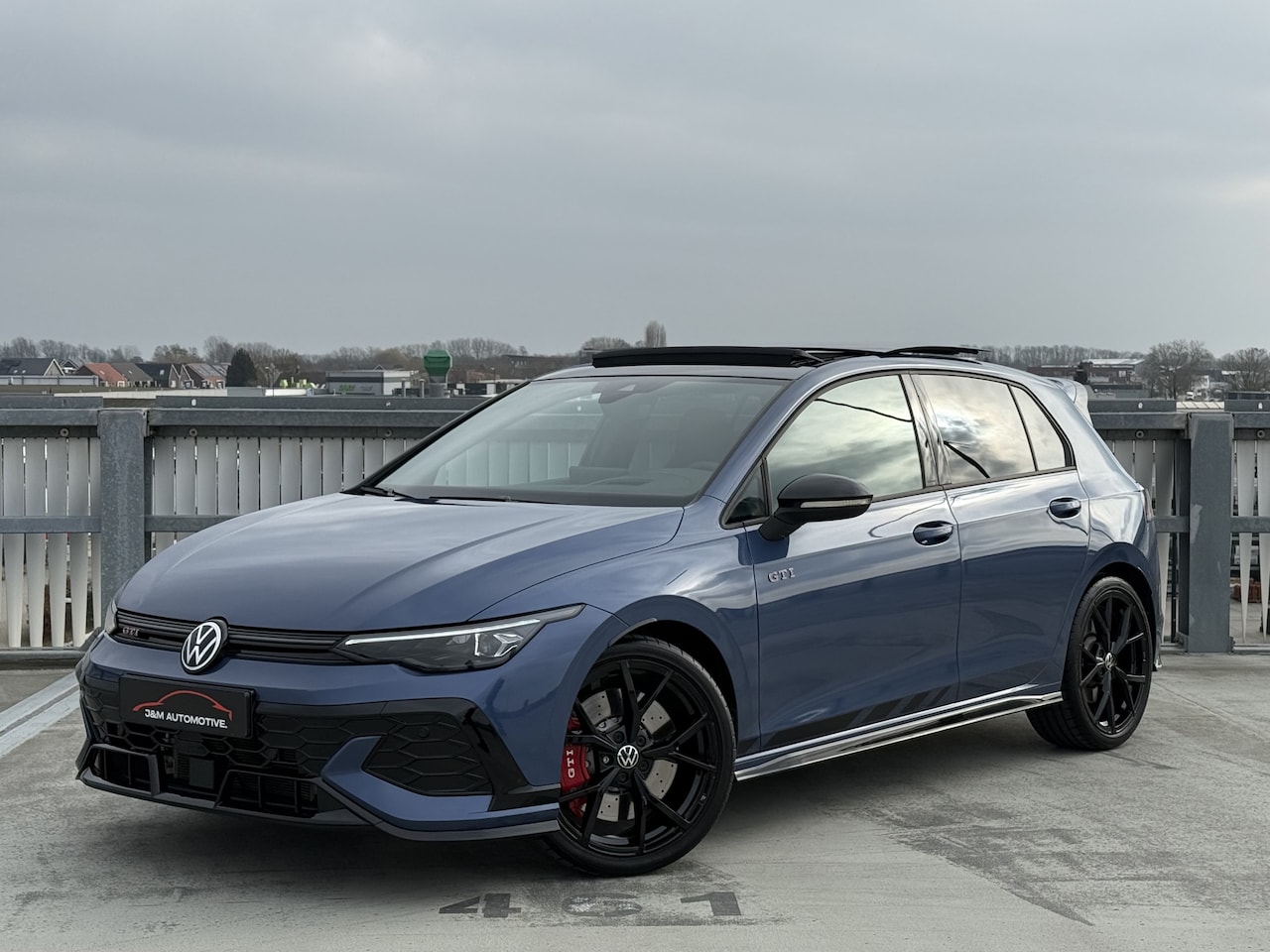 Volkswagen Golf - 8.5 2.0 TSI GTI Clubsport | Pano | HUD | IQ - AutoWereld.nl